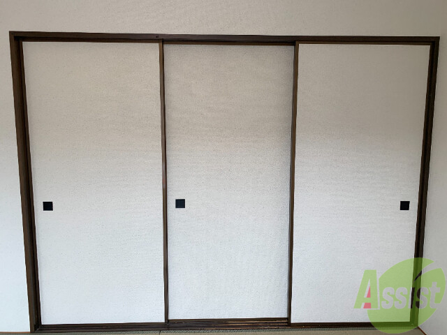 収納　収納はこちらです。壁一面にスペースが広がっていました