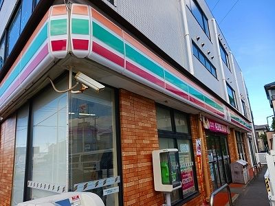コンビニ　セブンイレブン（コンビニ）まで120m
