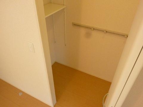 阪急宝塚線 石橋阪大前駅 徒歩10分 2階建 築16年の内装写真