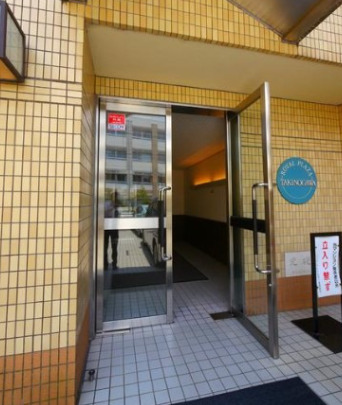 エントランス　ゆとりのあるエントランスです