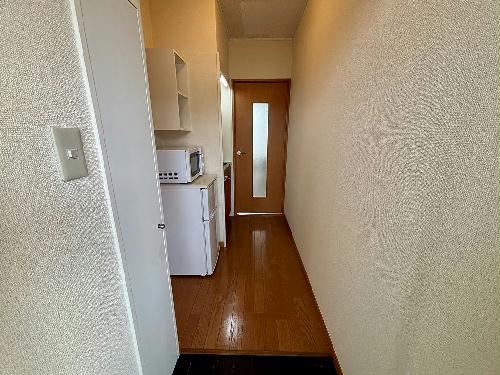 玄関　設備・仕様は号室により異なる為、現況を優先いたします。