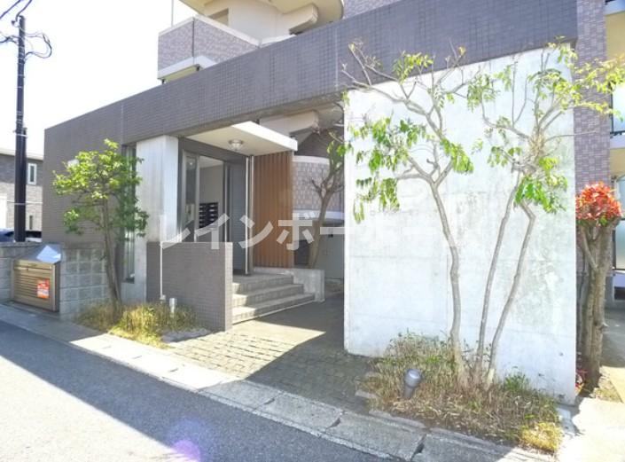 ＪＲ常磐線 南柏駅 徒歩10分 3階建 築20年の外観写真