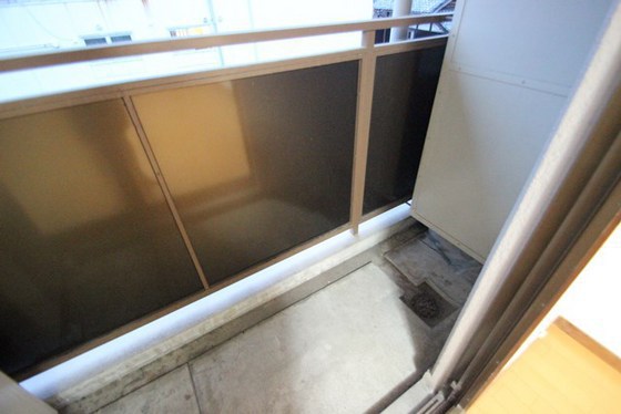 バルコニー　※他のお部屋の写真です