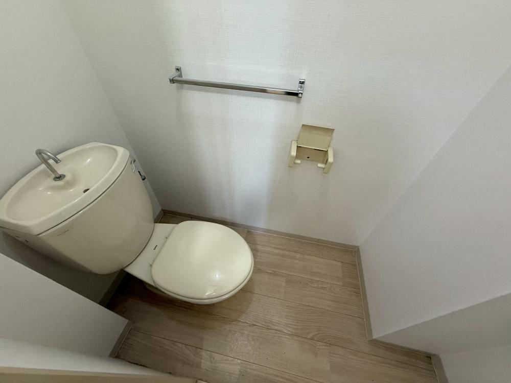 ソレム本城 Bのトイレ写真