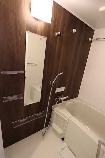 バス・シャワールーム　別部屋同仕様タイプ