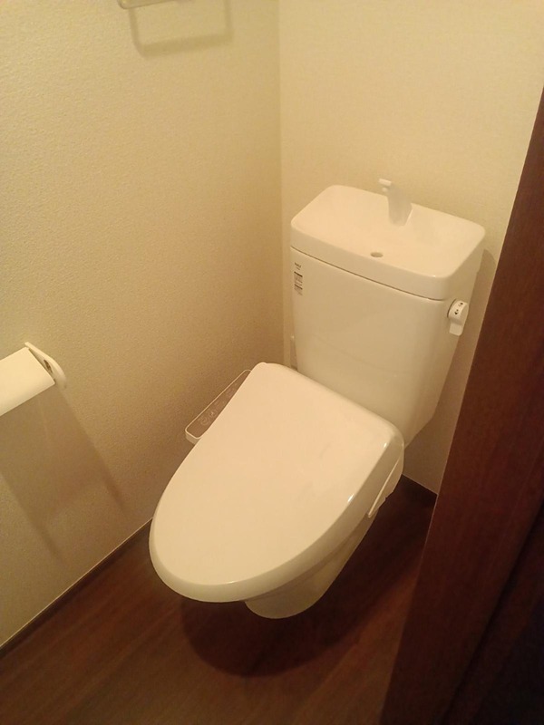 グランソフィア柏市南逆井1丁目 Dのトイレ写真