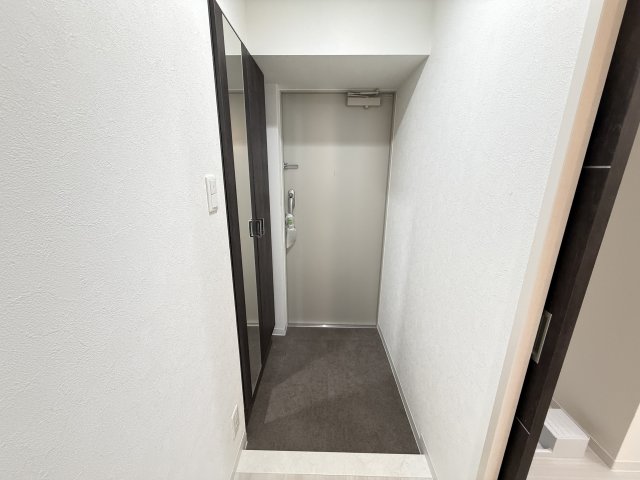 玄関　203号室と同タイプ