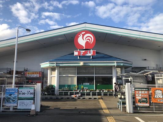 ホームセンター　コメリハード&グリーン 大潟店（ホームセンター）まで416m