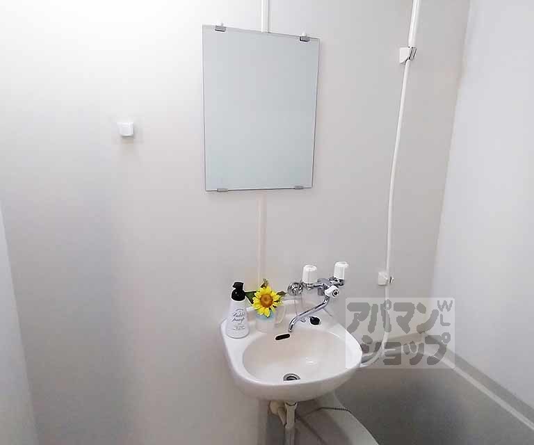玄関　日当りのいいお部屋です