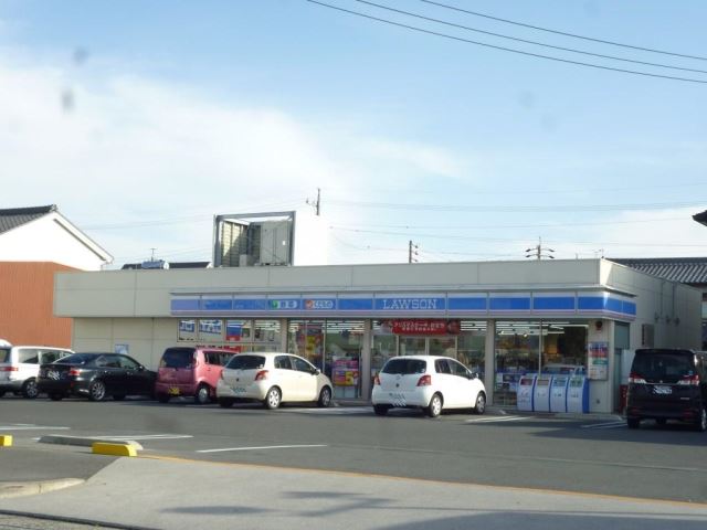 コンビニ　ローソン豊川新桜町店（コンビニ）まで530m