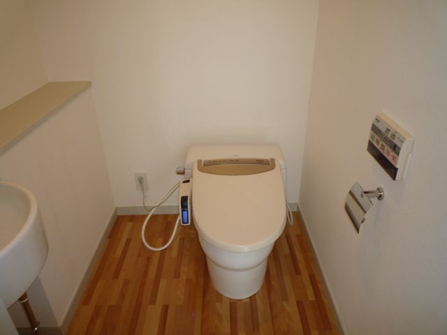グランカーサ元麻布のトイレ写真
