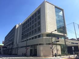 中学校　舞鶴中学校（中学校）まで830m