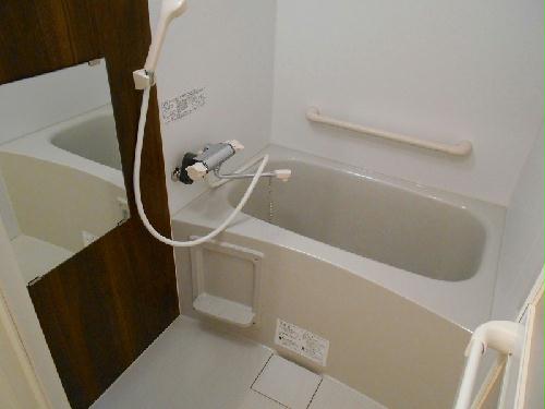 クレイノコンフォールの風呂写真