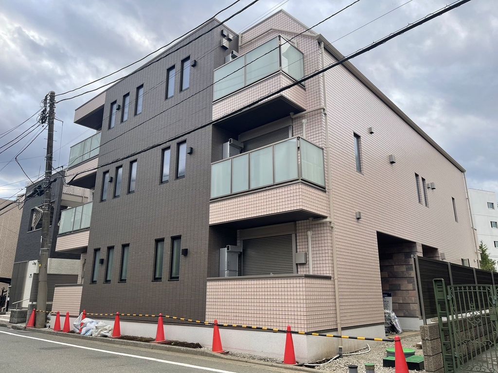建物外観　★お部屋探しはタウンハウジング高幡不動店まで★