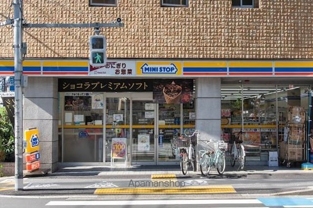東京メトロ丸ノ内線 中野富士見町駅 徒歩10分 12階建 築2年の周辺写真