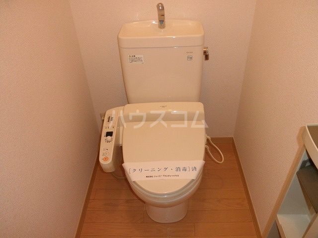 ラ・ピアーナBのトイレ写真