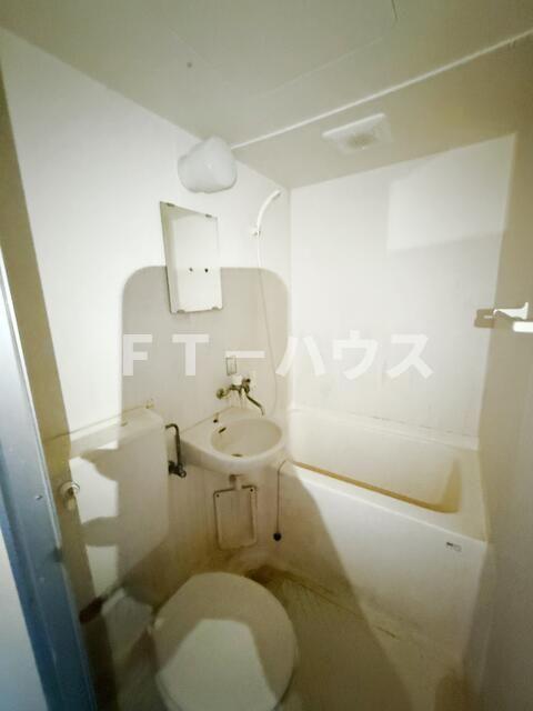 京成本線 八千代台駅 徒歩11分 2階建 築32年の風呂写真