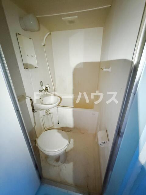 京成本線 八千代台駅 徒歩11分 2階建 築32年のトイレ写真