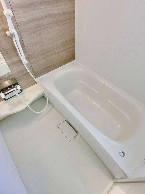バス・シャワールーム　☆ゆったり爽快バスタイム☆