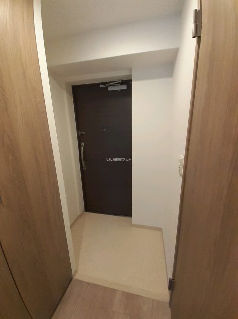 ＪＲ大阪環状線 福島駅 徒歩9分 15階建 築3年の玄関写真