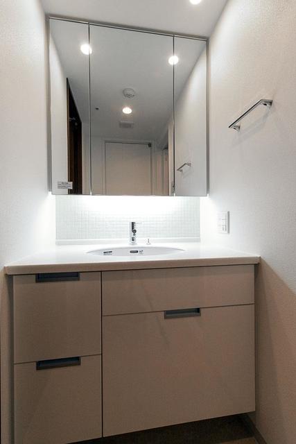 洗面設備　※写真は同タイプ住戸です。