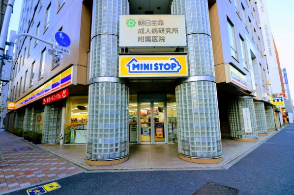コンビニ　ミニストップ日本橋馬喰町2丁目店（コンビニ）まで72m