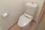トイレ　ウォッシュレット付のトイレはとても良いですよねー。