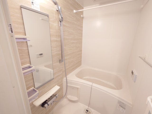 バス・シャワールーム　※他部屋参考写真