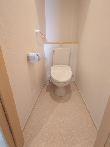トイレ　※他部屋参考写真