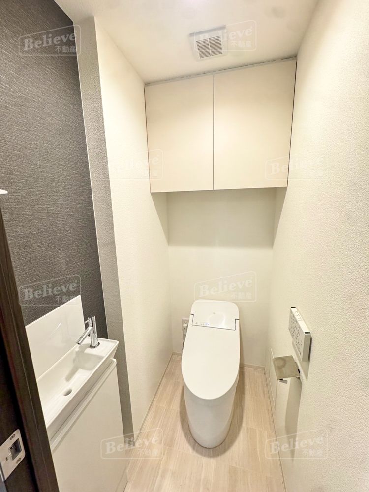 トイレ　トイレの中にも便利な手洗い場があります☆