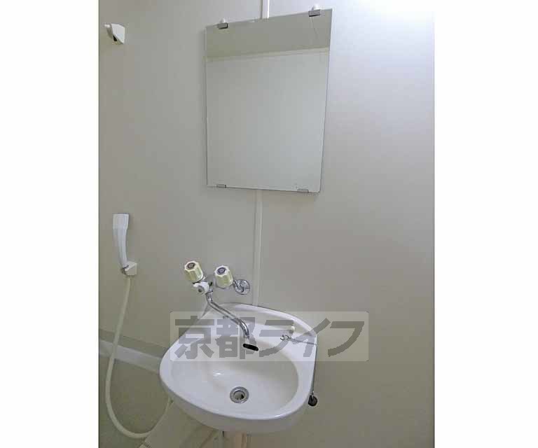 洗面設備　キレイな洗面です。