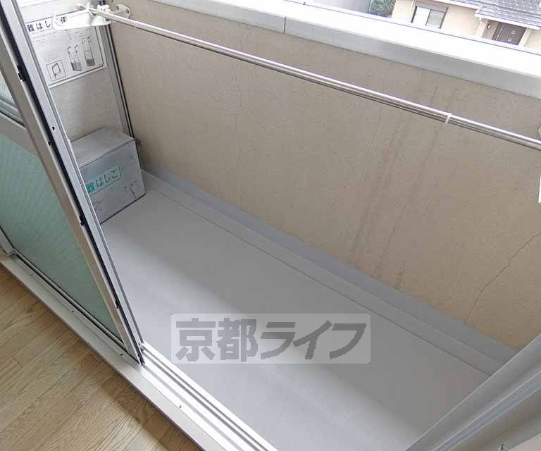 バルコニー　明るいバルコニーです。