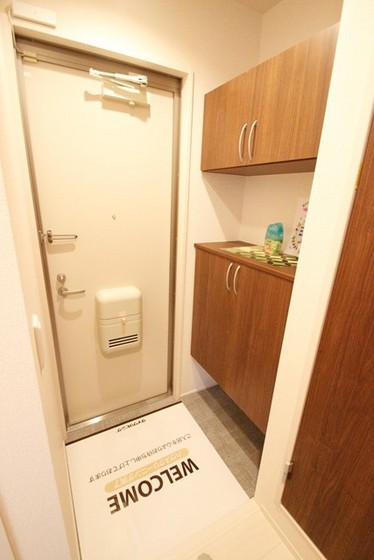 玄関　※別部屋の写真です