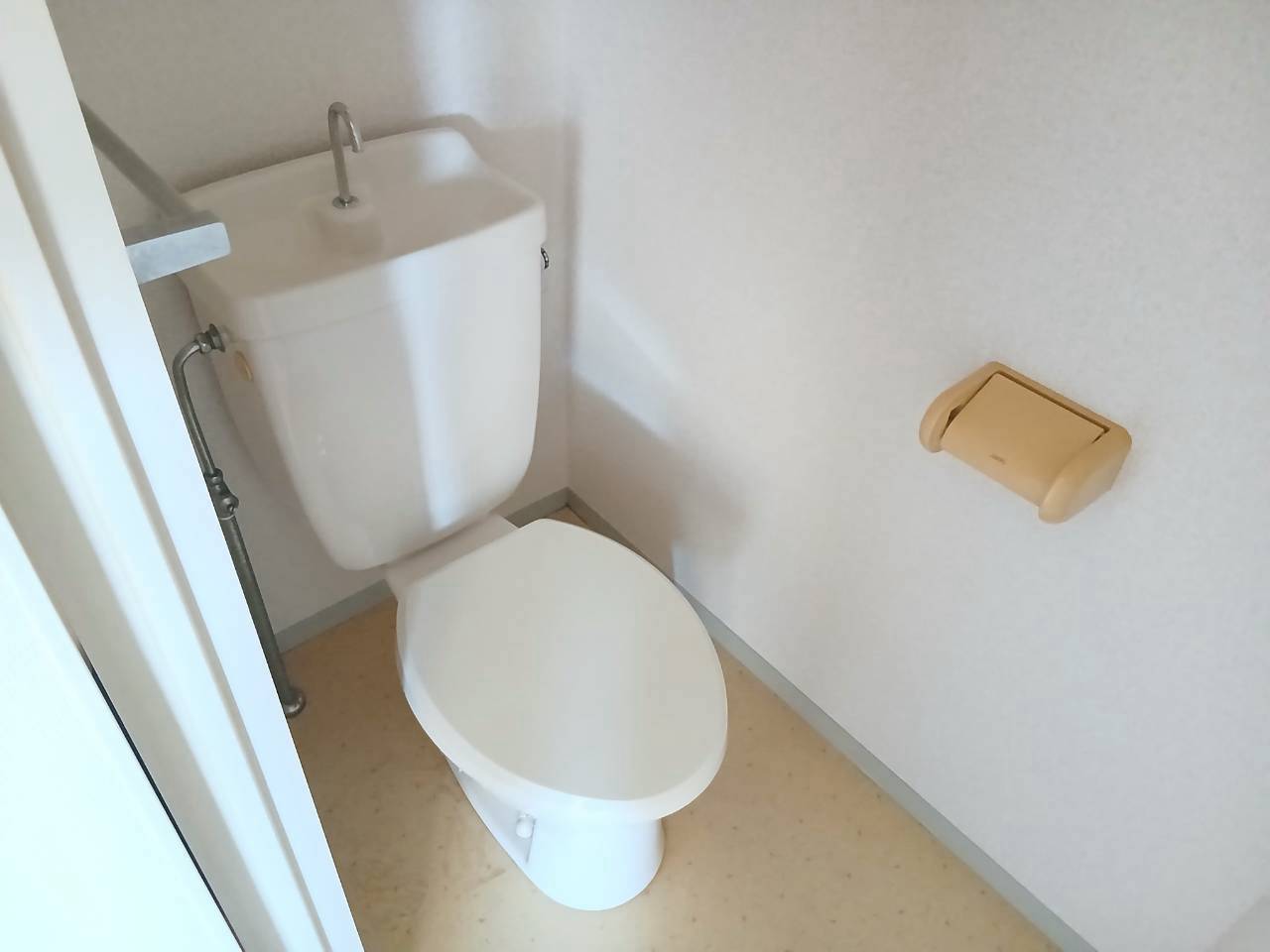 トイレ　清潔感のあるトイレです