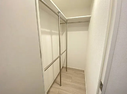 収納　写真は同タイプ住居です