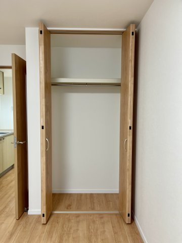 収納　205号室の写真です。