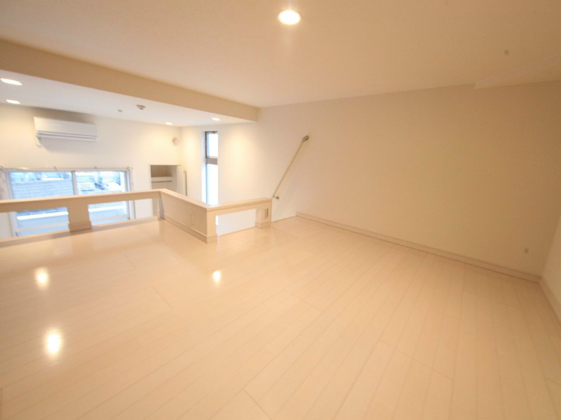 その他設備　上階ロフト6帖（収納でもお部屋でも使えます）