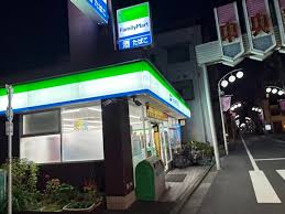 コンビニ　ファミリーマート大島中央銀座店（コンビニ）まで320m