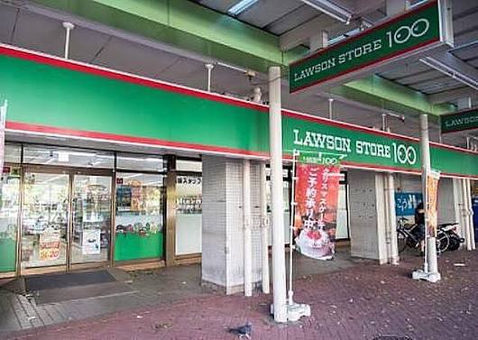 コンビニ　ローソンストア100江東大島六丁目団地店（コンビニ）まで430m