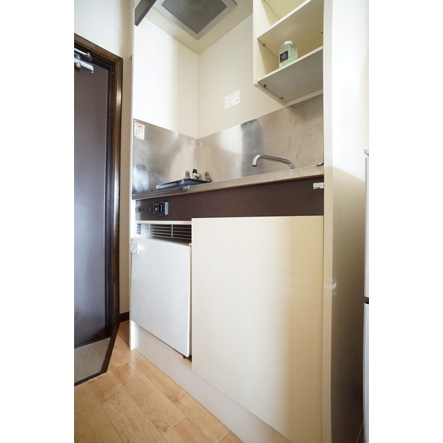 キッチン　調理器具を効率良く収納☆