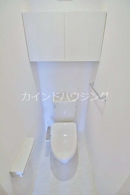 トイレ　ウォシュレット温水便座
