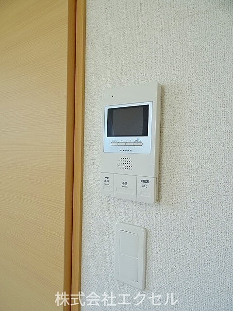 セキュリティ　モニター付きインターホンです。