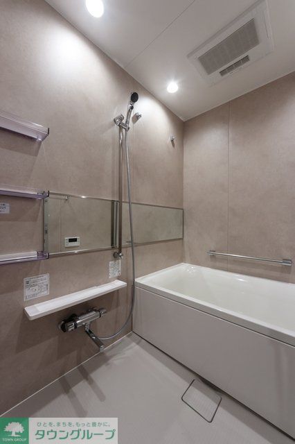 バス・シャワールーム　※写真は同タイプ住戸です。