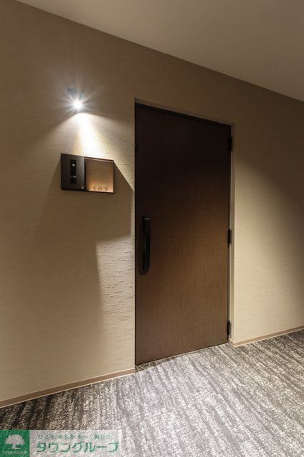 玄関　※写真は同タイプ住戸です。