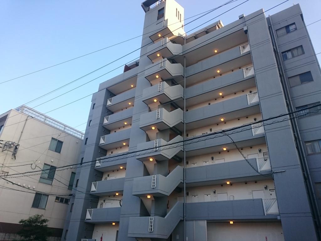 鹿児島市東郡元町のマンションの建物外観