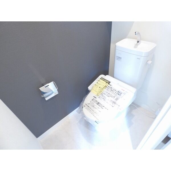 トイレ　清潔感のあるウォシュレット付きのトイレです♪
