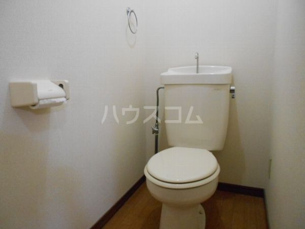 【岩倉市大市場町のマンションのトイレ】