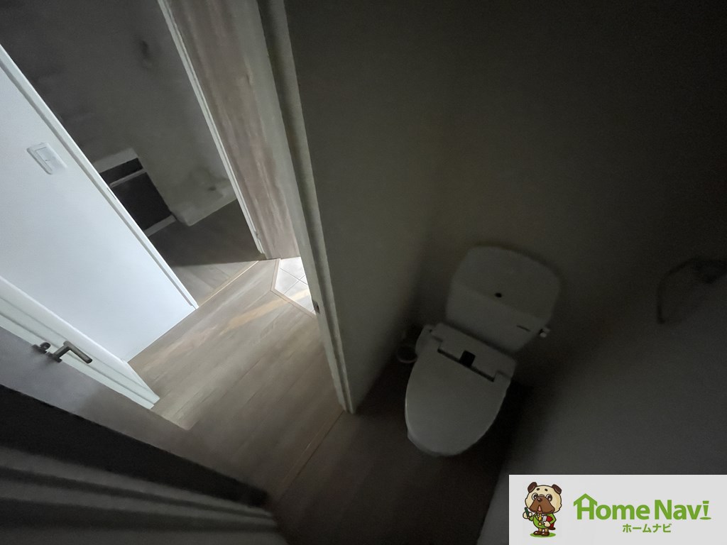 トイレ　ウォシュレット付き