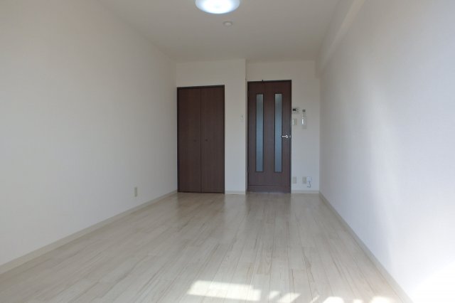 居室・リビング　写真は別室参考