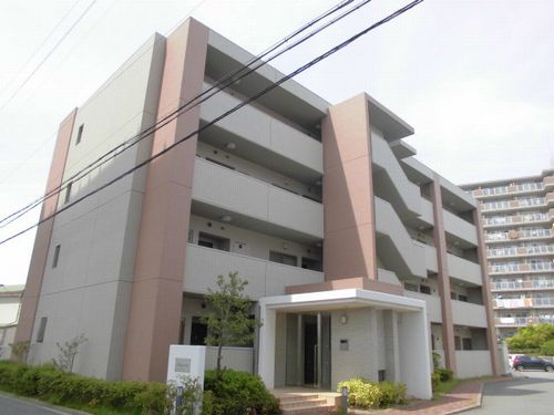 明石市大久保町谷八木のマンションの建物外観